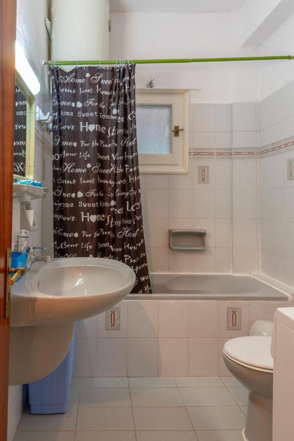 Villa Emily Achílleion Extérieur photo